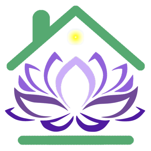 Lineas verdes que simulan techo de dos aguas y piso de una casita con una flor de loto en tonos de morado en el interior y una luz amarilla sobre la flor.